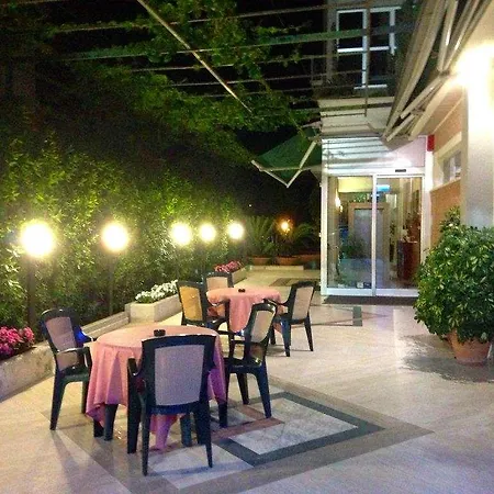 酒店 安妮塔意大利餐厅酒店